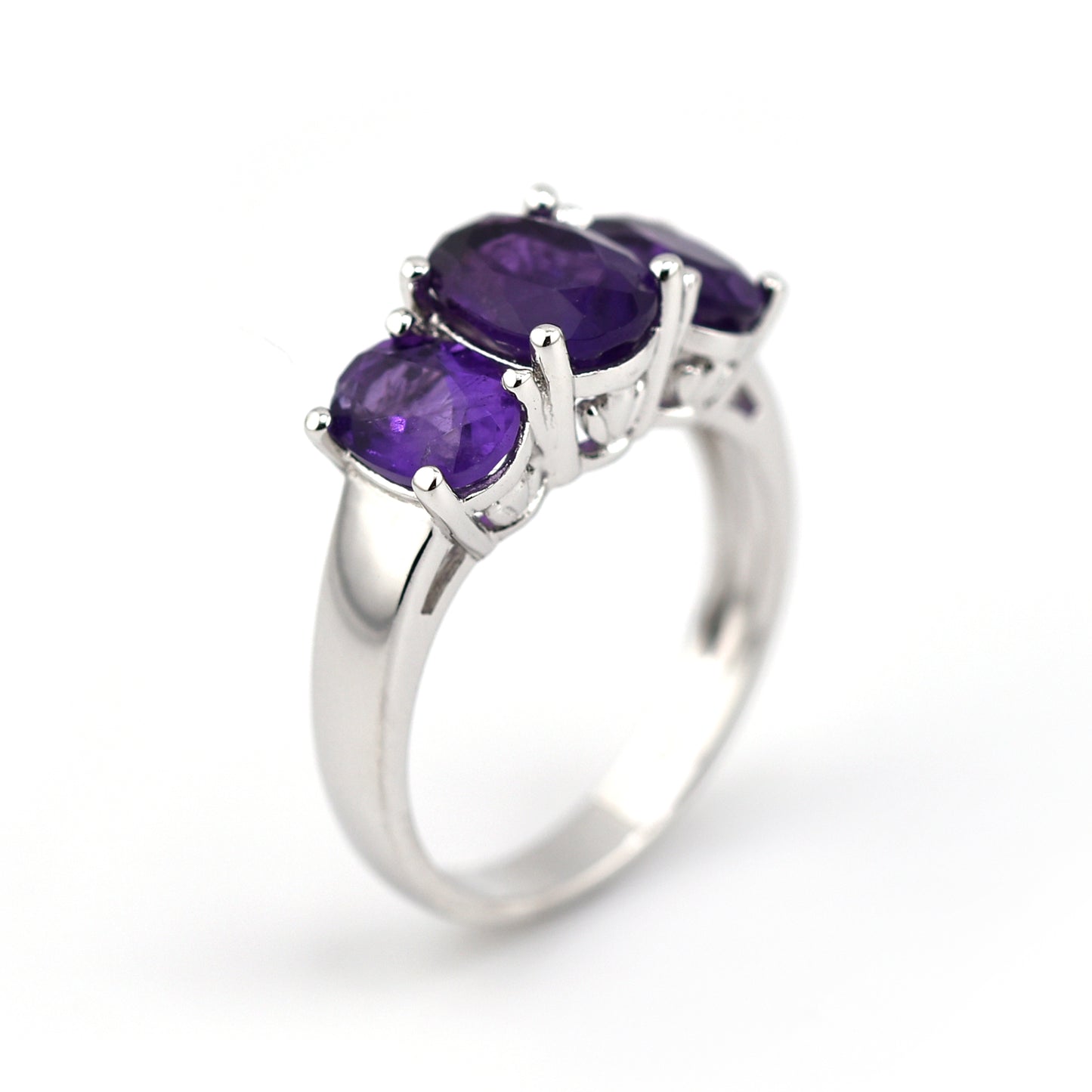 Damen Ring 925/ Silber rhodiniert mit 3 Amethyst Steine